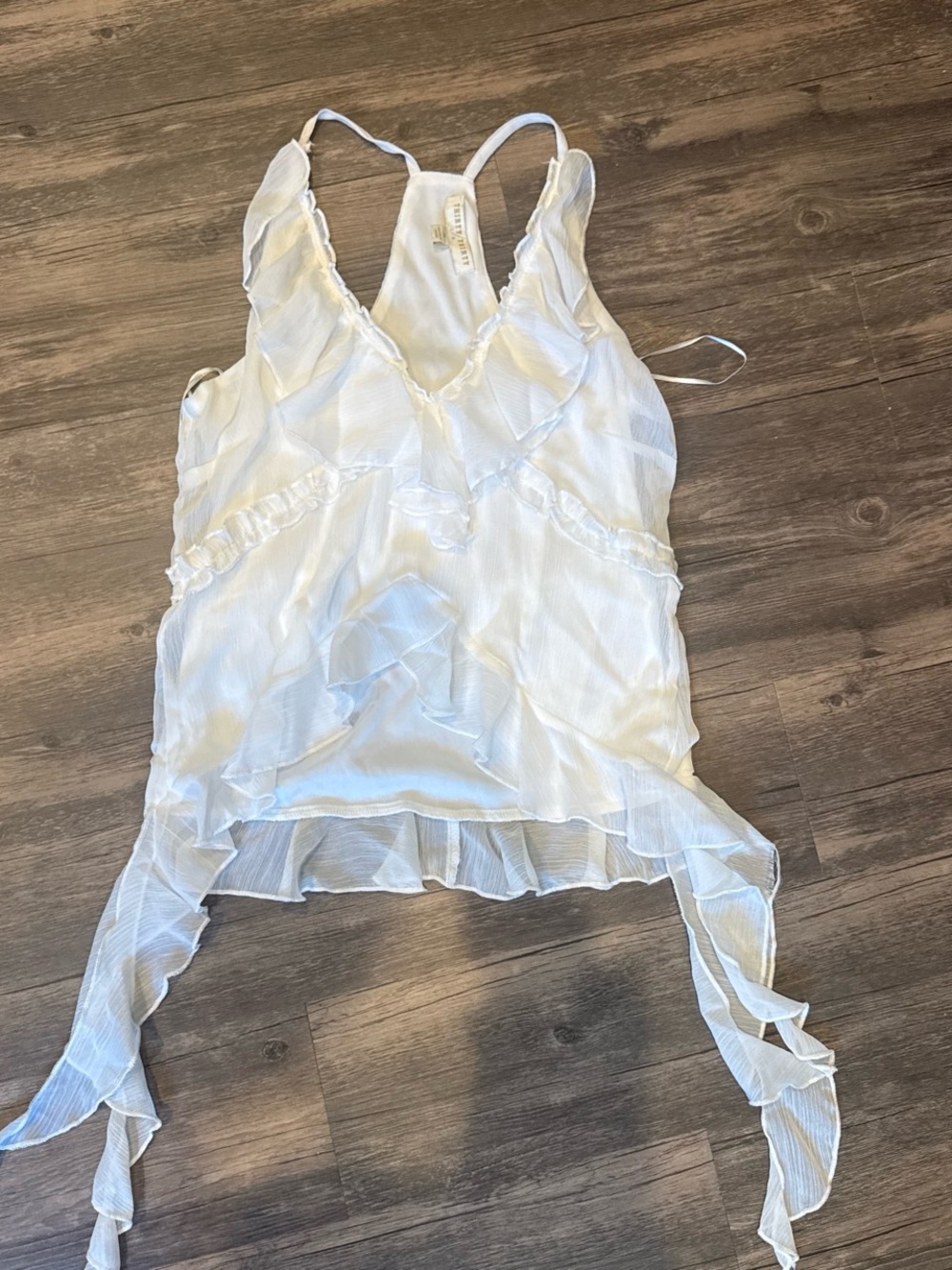 Lightweight Ruffle V-Neck Camisole - White
